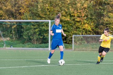 Bild 39 - F SSC Hagen Ahrensburg - SV Frisia 03 Risum-Lindholm : Ergebnis: 2:0